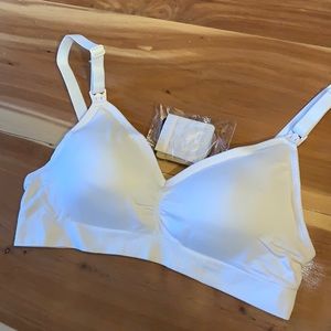 Maternity/Nursing Bra NWT